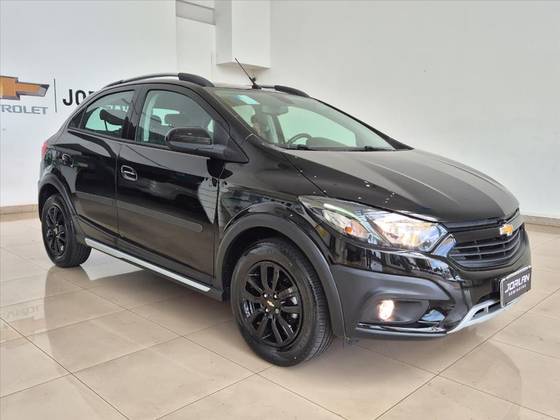 CHEVROLET ONIX 1.4 MPFI ACTIV 8V FLEX 4P MANUAL CHEVROLET ONIX 1.4 MPFI ACTIV 8V FLEX 4P MANUAL